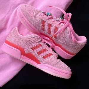 adidas Originals Forum Low Classic x The Grinch Pink Red ID8895 Womens Size 9